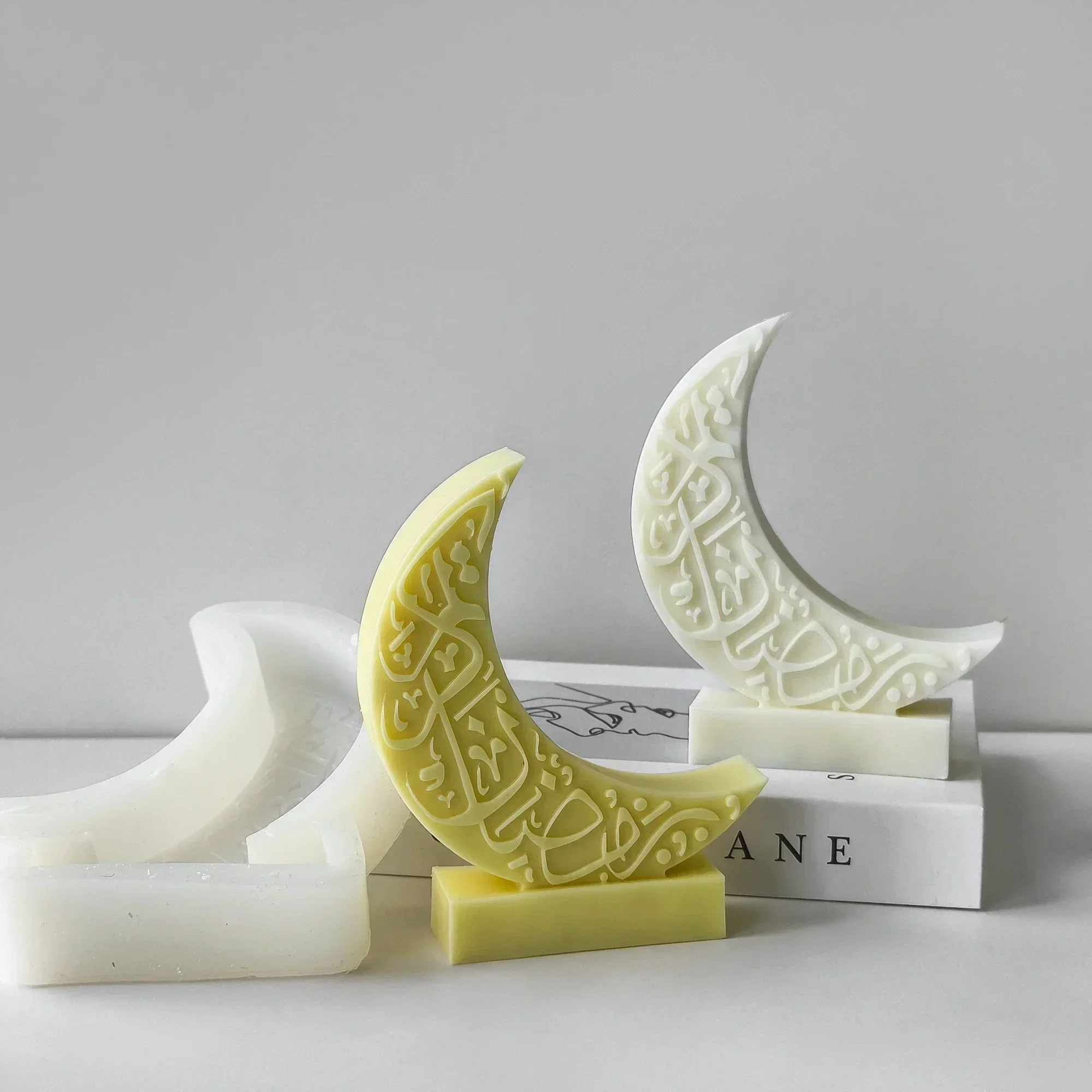 Moon Candle Mold Handmade Gifts Totem Moon Candlestick Plaster Resin Home Ornaments Mould Soap Candle Making Supplies
Moon Candle Mold Handmade Gifts Totem Moon Candlestick Plaster Resin Home Ornaments Mould Soap Candle Making Supplies