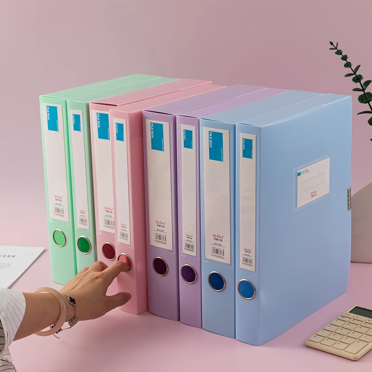 8 thickened A4 File box Office supplies 3.5/5.5CM plastic file box File bag File book folder file box
8 thickened A4 File box Office supplies 3.5/5.5CM plastic file box File bag File book folder file box