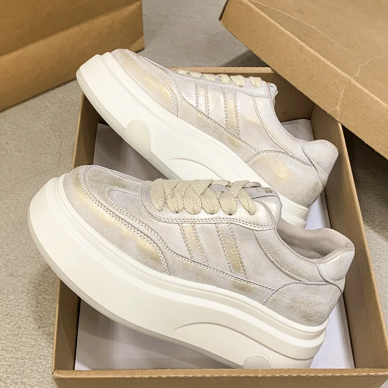 Women's Genuine Leather Platform Sneakers 2026 Spring Lace-Up Thick Sole Casual Shoes Fashion Non-slip Comfortable Sports Shoes
Women's Genuine Leather Platform Sneakers 2026 Spring Lace-Up Thick Sole Casual Shoes Fashion Non-slip Comfortable Sports Shoes