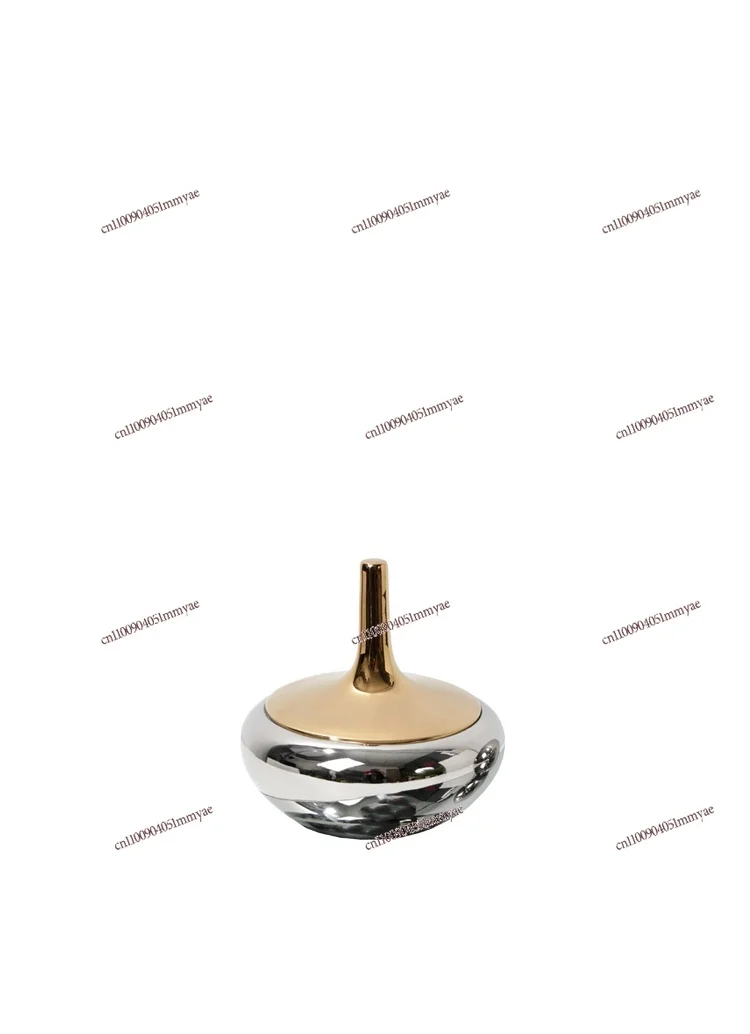 Simple light luxury gold silver candy jar storage box model room sales office living room coffee table desktop ornament
Simple light luxury gold silver candy jar storage box model room sales office living room coffee table desktop ornament