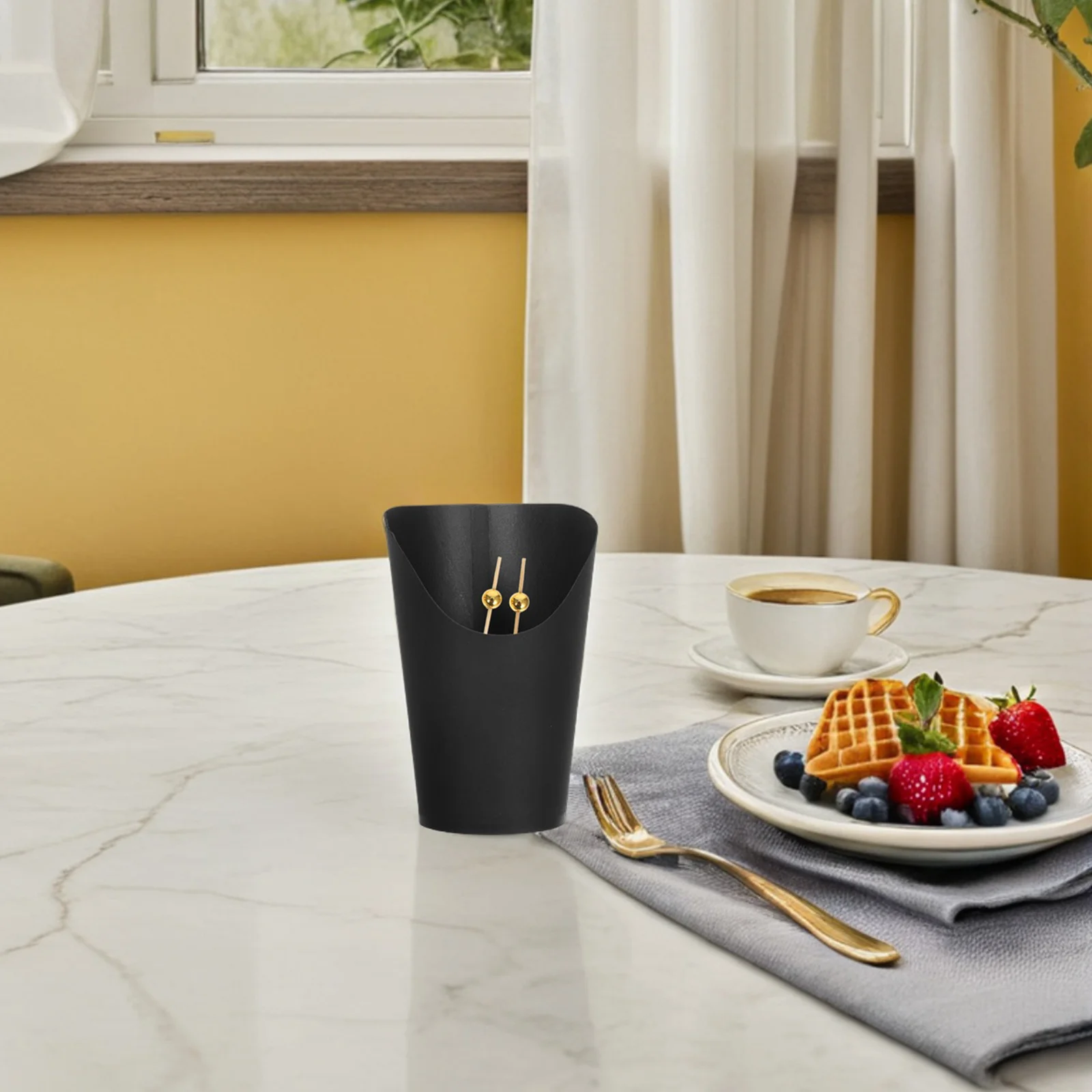 1Set 12oz Disposable Kraft Paper French Fry Cups Charcuterie Snack Holders with Bamboo Skewers for Take-Out Parties Outdoor
1Set 12oz Disposable Kraft Paper French Fry Cups Charcuterie Snack Holders with Bamboo Skewers for Take-Out Parties Outdoor