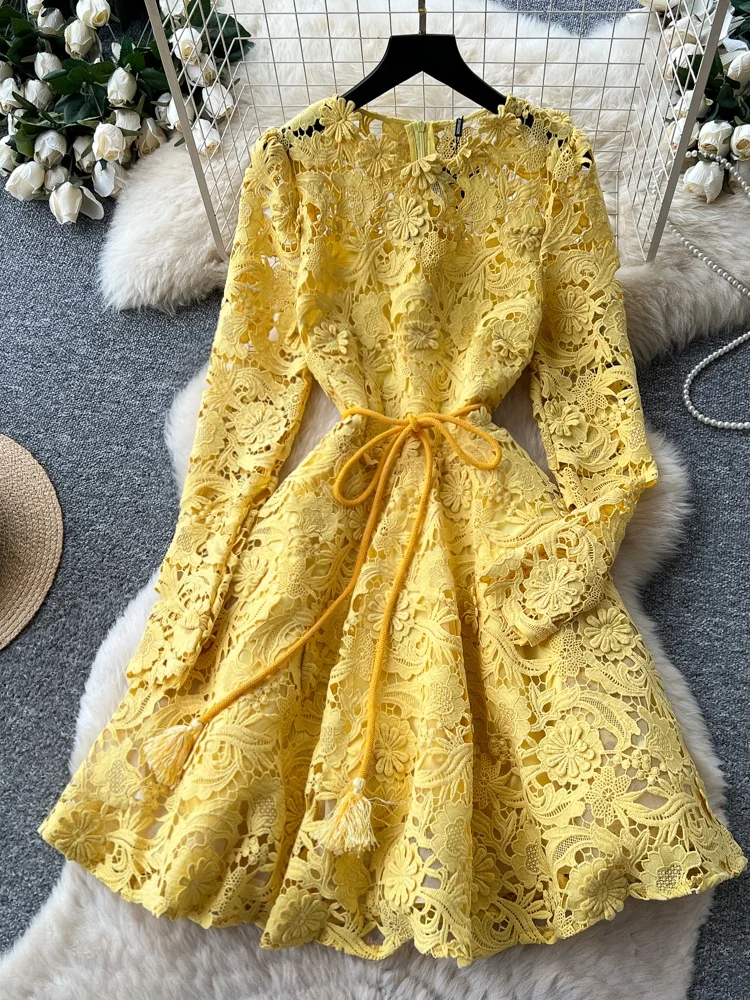 Heavy Embroidery Lace Hollow out Slim Fit A-Line Dress Women Summer Long Sleeve Waist Cinched Slimming Dress Gentle Wind
Heavy Embroidery Lace Hollow out Slim Fit A-Line Dress Women Summer Long Sleeve Waist Cinched Slimming Dress Gentle Wind
