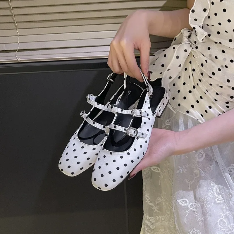 2026 New Women's Shoes Exquisite Baotou Flat Sandals for Woman Fashion Vacation Casual Shoes Designer Shoes Sandalias De Mujer
2026 New Women's Shoes Exquisite Baotou Flat Sandals for Woman Fashion Vacation Casual Shoes Designer Shoes Sandalias De Mujer