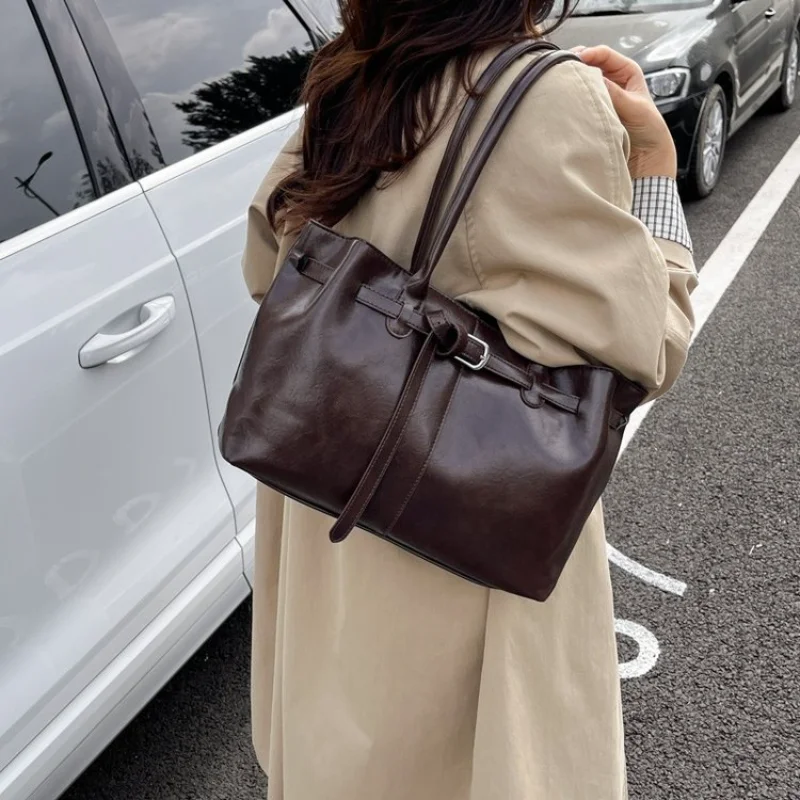 Women's Brown Oil Wax Leather Tote Shoulder Bag, Multi-Color for Work, Travel, Daily Commute, Shopping & Casual Street Style
Women's Brown Oil Wax Leather Tote Shoulder Bag, Multi-Color for Work, Travel, Daily Commute, Shopping & Casual Street Style
