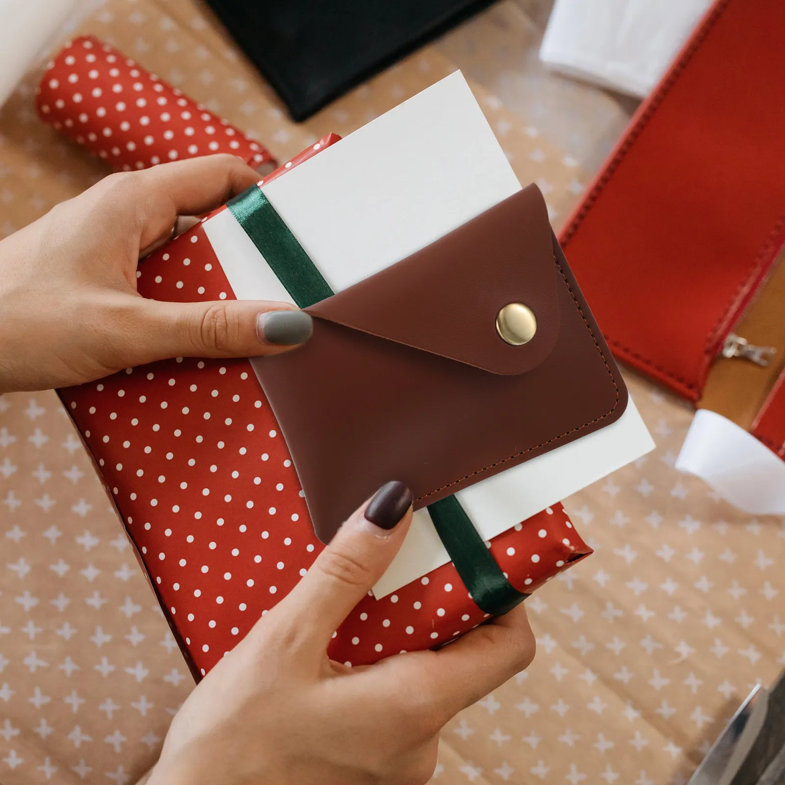 Compact Mini Card Wallet Fake Vintage Style Multi-Function Pouch for Coins Cash Cards Id Storage Small Wallet for Women
Compact Mini Card Wallet Fake Vintage Style Multi-Function Pouch for Coins Cash Cards Id Storage Small Wallet for Women