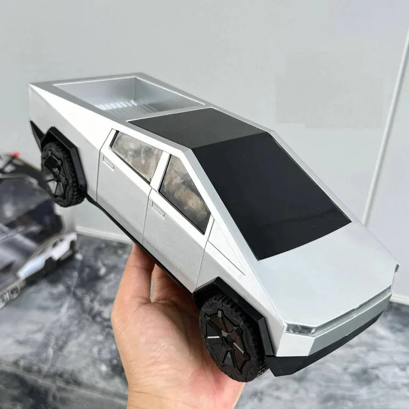 TEMIKIDS Children Simulation Remote Control Toy Car Electric Racing Toy Durable Car Model Boy Gift
TEMIKIDS Children Simulation Remote Control Toy Car Electric Racing Toy Durable Car Model Boy Gift