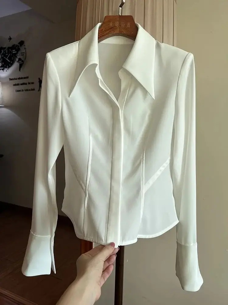 Женская блузка для похудения, новинка ранней осени, с эффектом утяжки талии, модная, универсальная, стильного дизайна, облегающая.
Женская блузка для похудения, новинка ранней осени, с эффектом утяжки талии, модная, универсальная, стильного дизайна, облегающая.