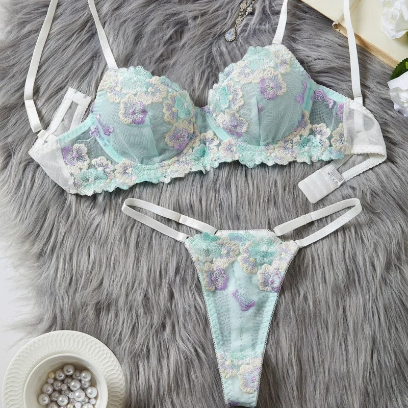 Bikini fashion embroidered bra sexy lingerie bra set two-piece set
Bikini fashion embroidered bra sexy lingerie bra set two-piece set