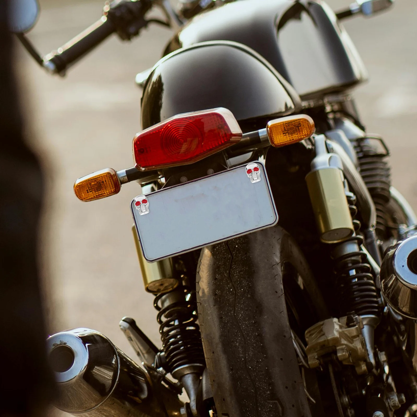 6pcs Ghost Head Screws Motorbike Skull License Plate Decor Refitting Sturdy Durable Smooth Portable Compact Accessories
6pcs Ghost Head Screws Motorbike Skull License Plate Decor Refitting Sturdy Durable Smooth Portable Compact Accessories