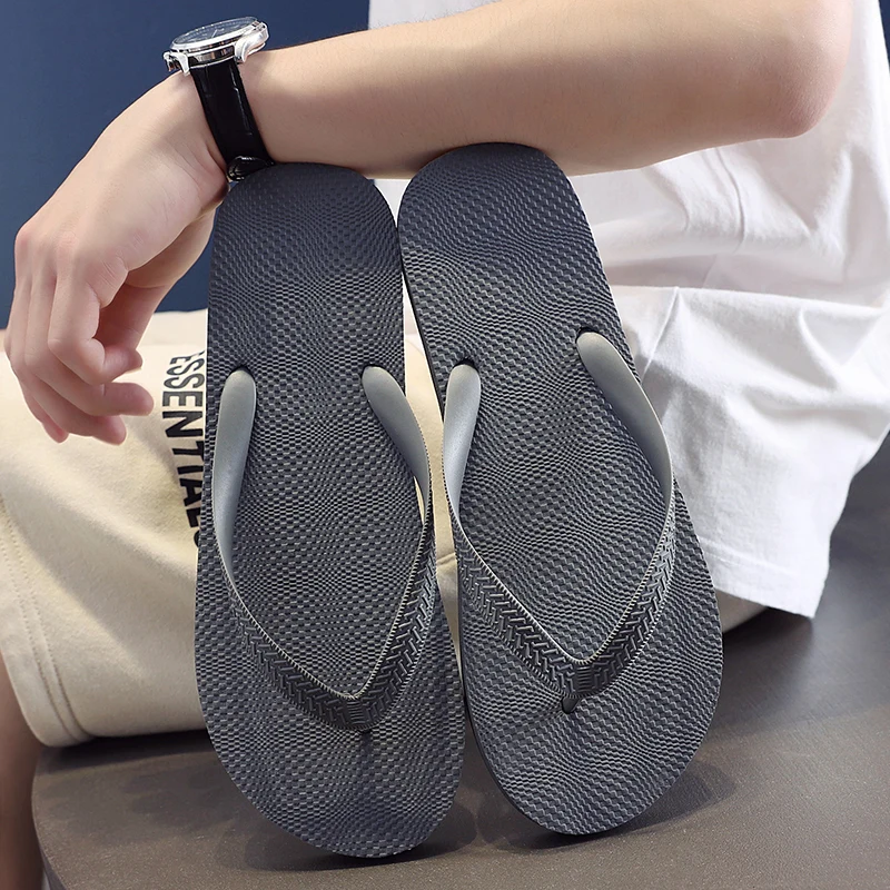 Trendy Men's Flip Flops Beach Anti-Slip Soft Bottom Casual Slippers Korean Style Student Summer Lightweight Flat Heel Sandals
Trendy Men's Flip Flops Beach Anti-Slip Soft Bottom Casual Slippers Korean Style Student Summer Lightweight Flat Heel Sandals