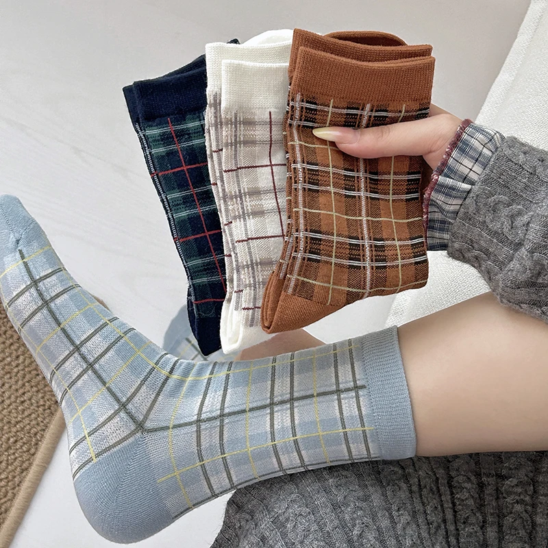 Retro Socks For Women Mixed-color Autumn New National Style Casual Cotton Socks Breathable Fashion Girls Long Socks Plaid Daily
Retro Socks For Women Mixed-color Autumn New National Style Casual Cotton Socks Breathable Fashion Girls Long Socks Plaid Daily