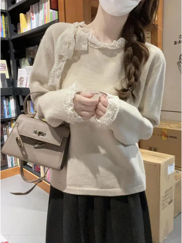 Vintage Fashion Women Patchwork Lace Bow Bandage Long Sleeved Sweater Autumn Winter Sweet Elegant Pullover Short Knitted Tops
Vintage Fashion Women Patchwork Lace Bow Bandage Long Sleeved Sweater Autumn Winter Sweet Elegant Pullover Short Knitted Tops