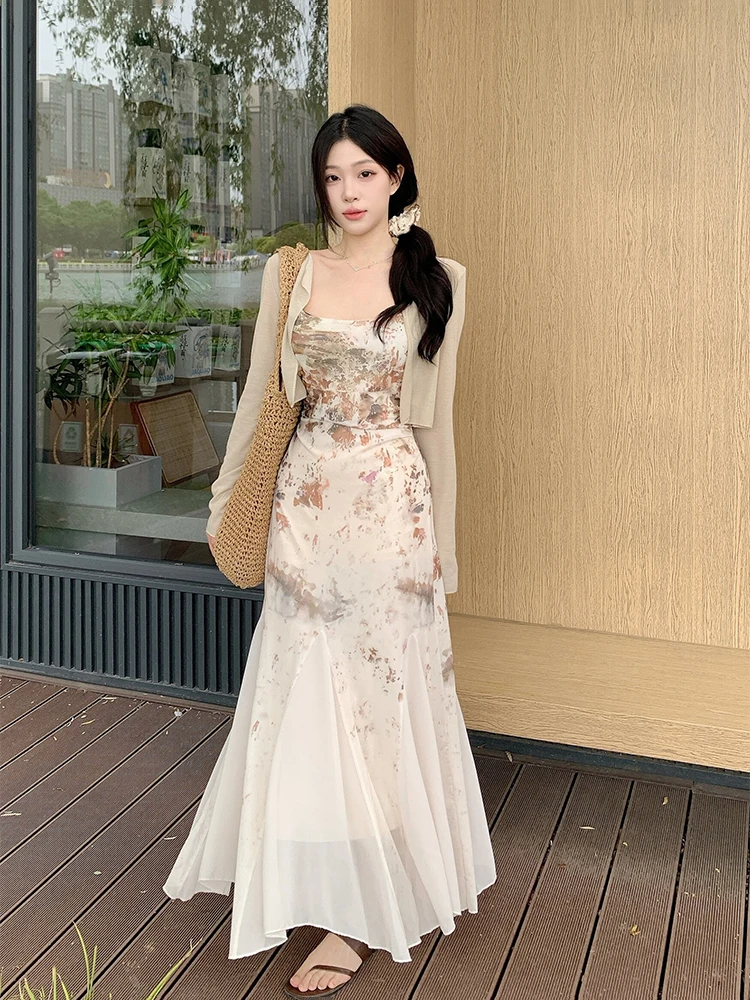 Spring Summer autumn plus size women's casual halter dress Mesh splicing elegant temperament loose comfortable party long dress
Spring Summer autumn plus size women's casual halter dress Mesh splicing elegant temperament loose comfortable party long dress