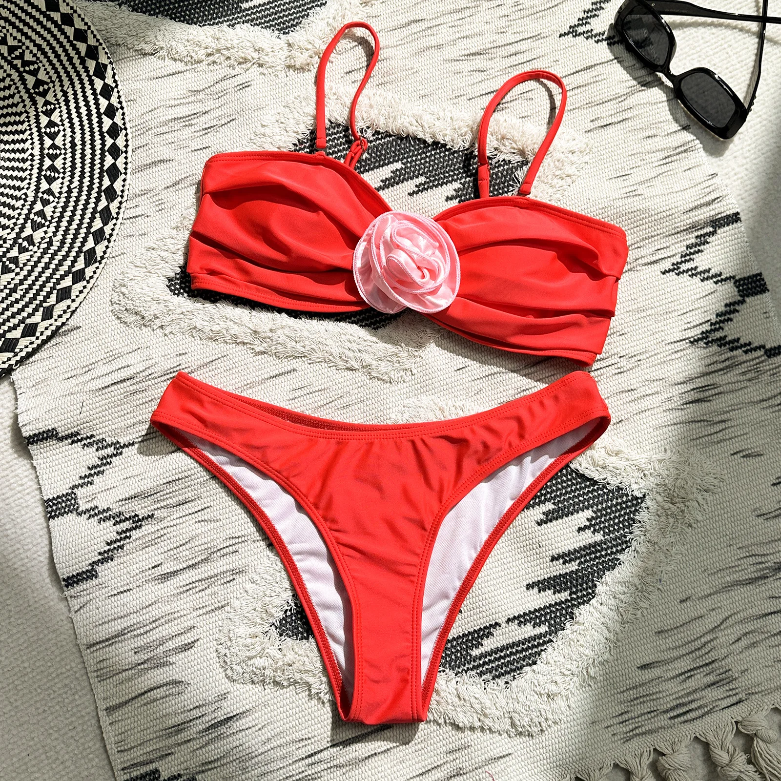 Red Bikini 2025 Sexy Women Swimsuits Female Swimwear Micro Bikini Set Brazilian Biquini Thong Swimming Suit 3D Flower Beachwear
Red Bikini 2025 Sexy Women Swimsuits Female Swimwear Micro Bikini Set Brazilian Biquini Thong Swimming Suit 3D Flower Beachwear