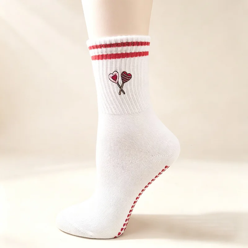 Pilates Socks Women Cotton Embroidered Heart Silicone Non-slip Grip Crew Yoga Socks
Pilates Socks Women Cotton Embroidered Heart Silicone Non-slip Grip Crew Yoga Socks
