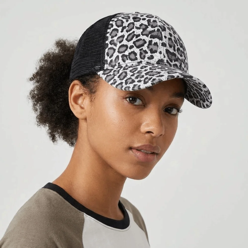 Fashion Adjustable Leopard Print Baseball Cap Soft Breathable Visor Hat UV Protection Comfort Mesh Peaked Hat Spring
Fashion Adjustable Leopard Print Baseball Cap Soft Breathable Visor Hat UV Protection Comfort Mesh Peaked Hat Spring