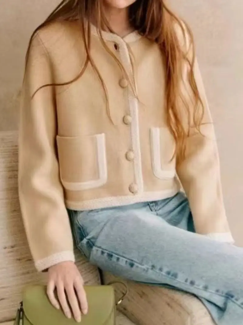 Autumn Winter Women Knitted Short Jacket Contrast Color O-Neck Single Breasted Long Sleeve Elegant Female Coat
Autumn Winter Women Knitted Short Jacket Contrast Color O-Neck Single Breasted Long Sleeve Elegant Female Coat