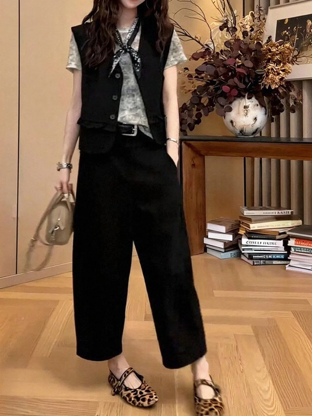 plus Size Summer Outfit Three-Piece Set Tie-Dye T-Shirt Loose Layering Vest Nine-Piece Pants Anti-Aging Ensemble for Fat Women
plus Size Summer Outfit Three-Piece Set Tie-Dye T-Shirt Loose Layering Vest Nine-Piece Pants Anti-Aging Ensemble for Fat Women