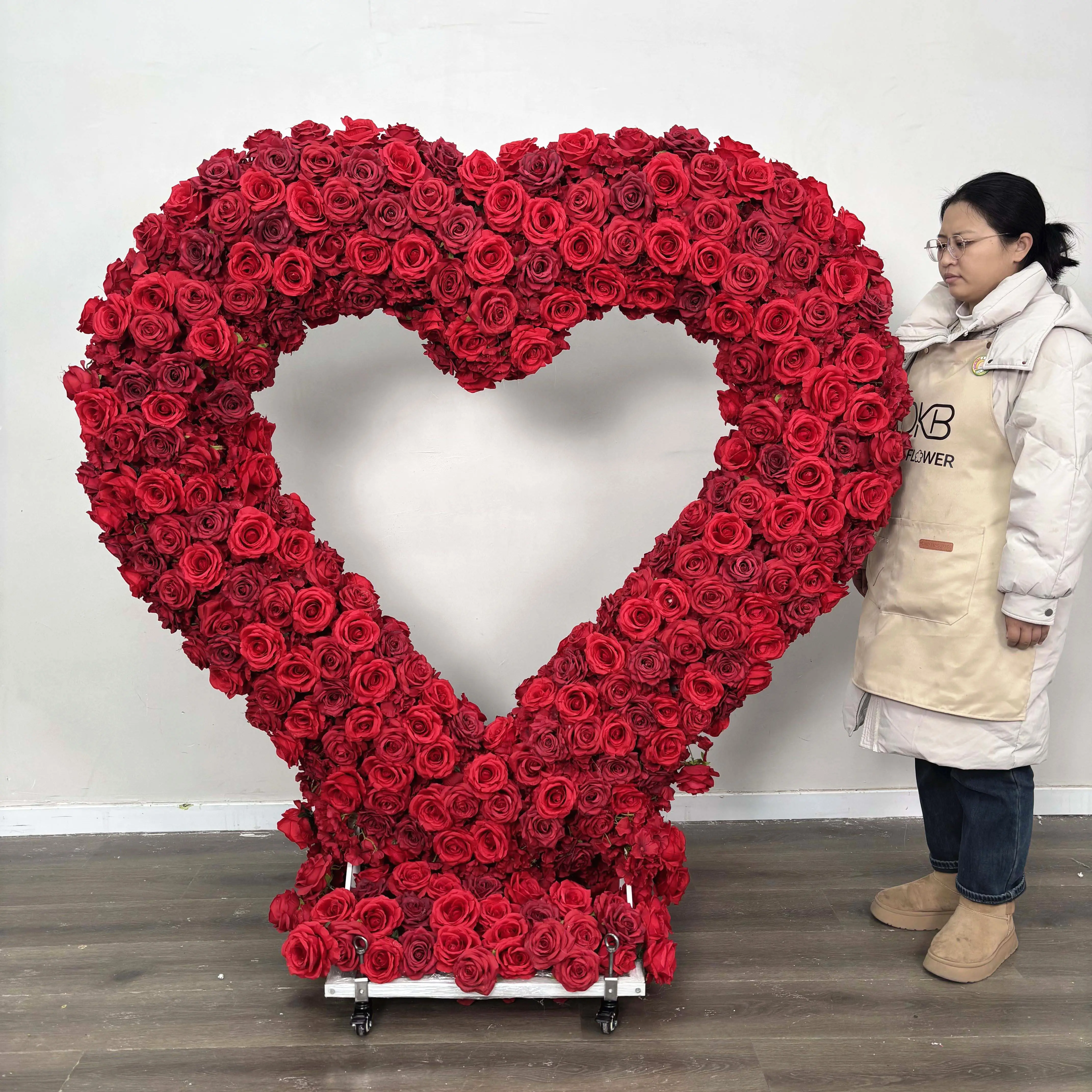 Wholesale Custom Wedding Flower Arch Arrangement Heart Shaped Red Artificial Flower Arch Wedding
Wholesale Custom Wedding Flower Arch Arrangement Heart Shaped Red Artificial Flower Arch Wedding