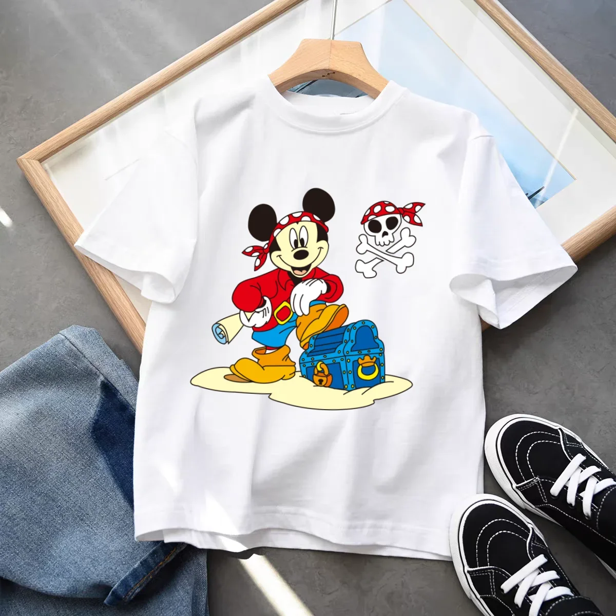 Disney Style | Pirate Mickey Print, Fun Adventure Style, Parent-Child and Couple Tops!
Disney Style | Pirate Mickey Print, Fun Adventure Style, Parent-Child and Couple Tops!