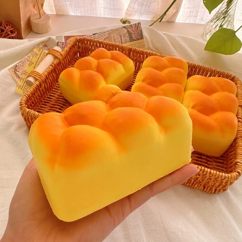 New simulated soft bread model toy hair decompression artifact office vent decompression decompression bubble pinch music
New simulated soft bread model toy hair decompression artifact office vent decompression decompression bubble pinch music