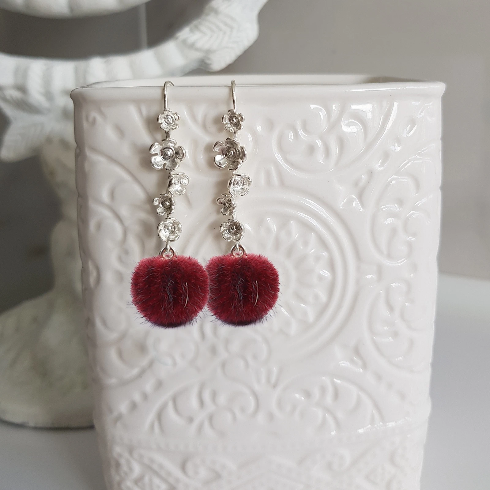 1 set Ball Bead Pendant Necklace Charm Jewelry Making Supplies DIY Accessories Velvet Decor Mixed Charms Craft Gifts
1 set Ball Bead Pendant Necklace Charm Jewelry Making Supplies DIY Accessories Velvet Decor Mixed Charms Craft Gifts