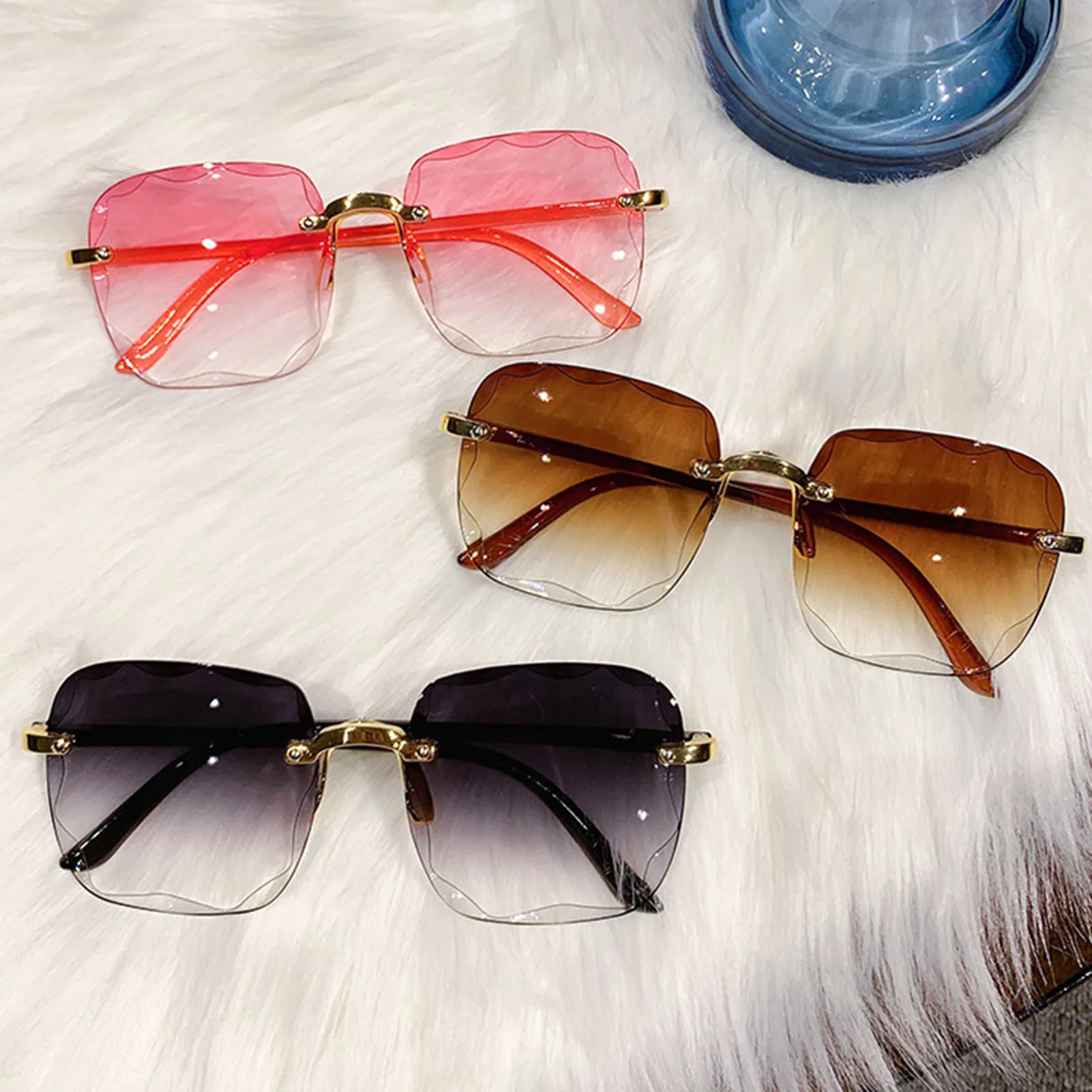 Anti-UV Protection Sunglasses Cycling and Driving Sunglasses Comfortable to Wear for Walking Traveling Outdoors MIAO-US
Anti-UV Protection Sunglasses Cycling and Driving Sunglasses Comfortable to Wear for Walking Traveling Outdoors MIAO-US