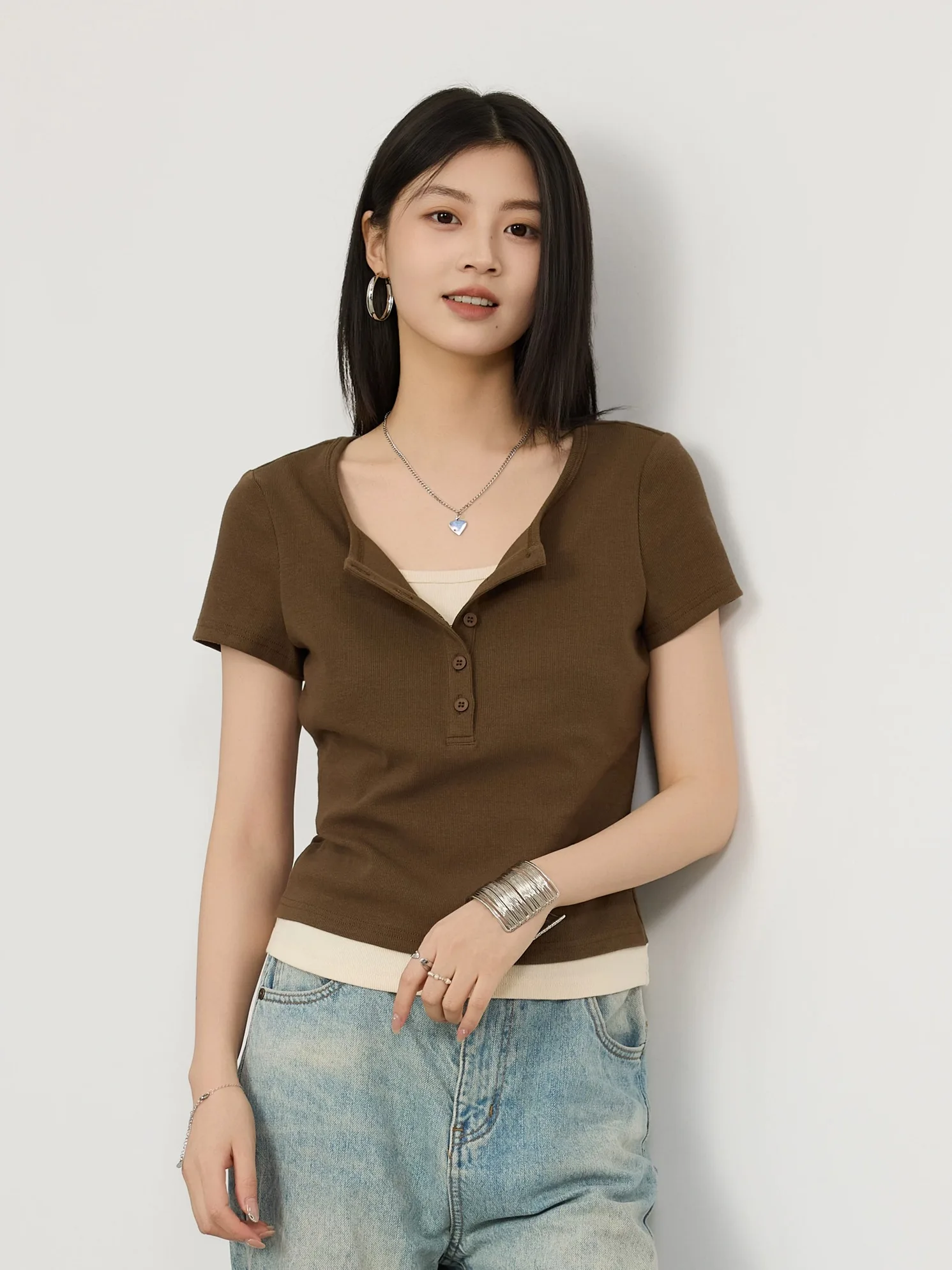 Summer New Style Women's Short Sleeve T-shirt 95 Cotton Henry Collar Big Size Fat MM All Match Shoulder Top Casual Wear
Summer New Style Women's Short Sleeve T-shirt 95 Cotton Henry Collar Big Size Fat MM All Match Shoulder Top Casual Wear