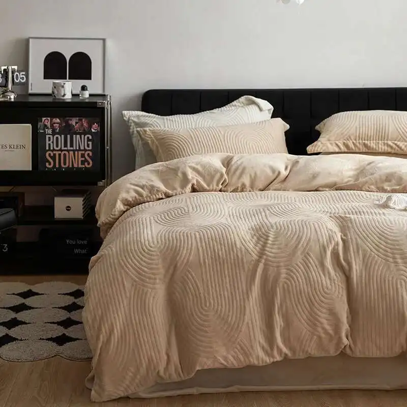 4Pcs Winter Warm Milk Velvet Duvet Cover Jacquard Cream Style Thickened Bedding Cover
4Pcs Winter Warm Milk Velvet Duvet Cover Jacquard Cream Style Thickened Bedding Cover