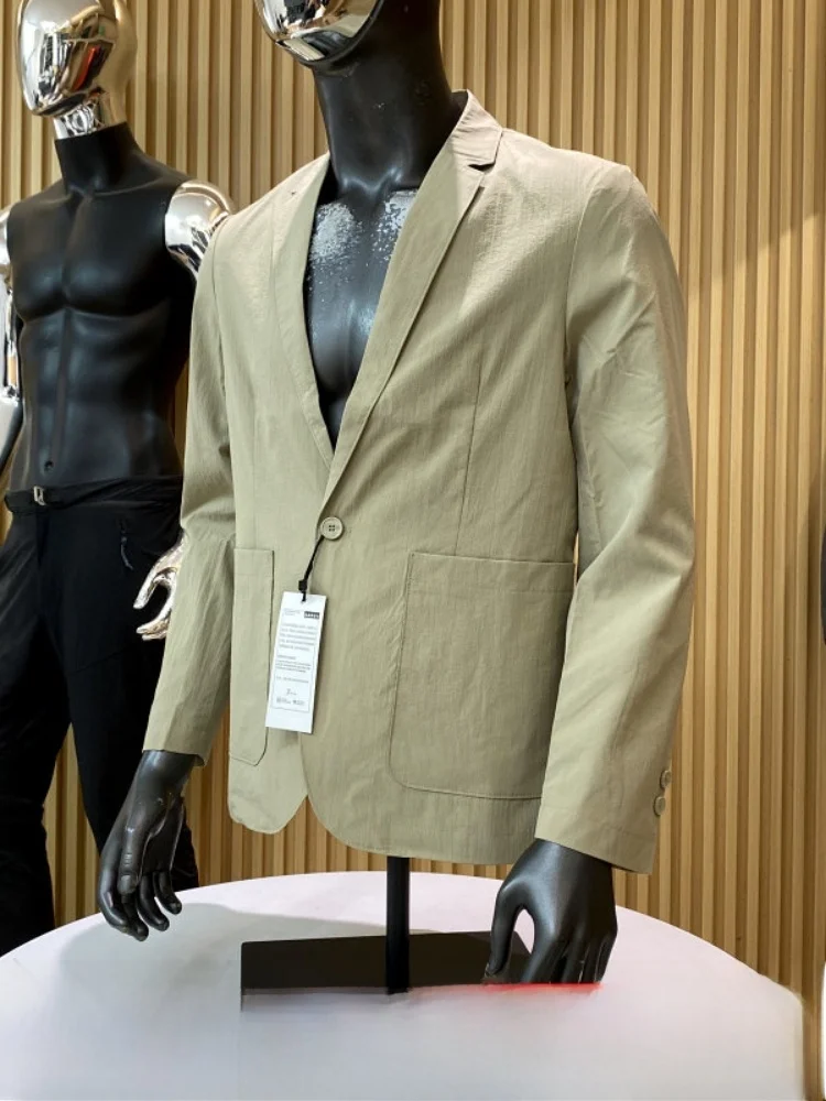 Italian Luxury Style Men's Business Casual Lightweight Breathable Texture Suit Standard Fit Polyester Fiber Anti-Wrinkle Process
Italian Luxury Style Men's Business Casual Lightweight Breathable Texture Suit Standard Fit Polyester Fiber Anti-Wrinkle Process