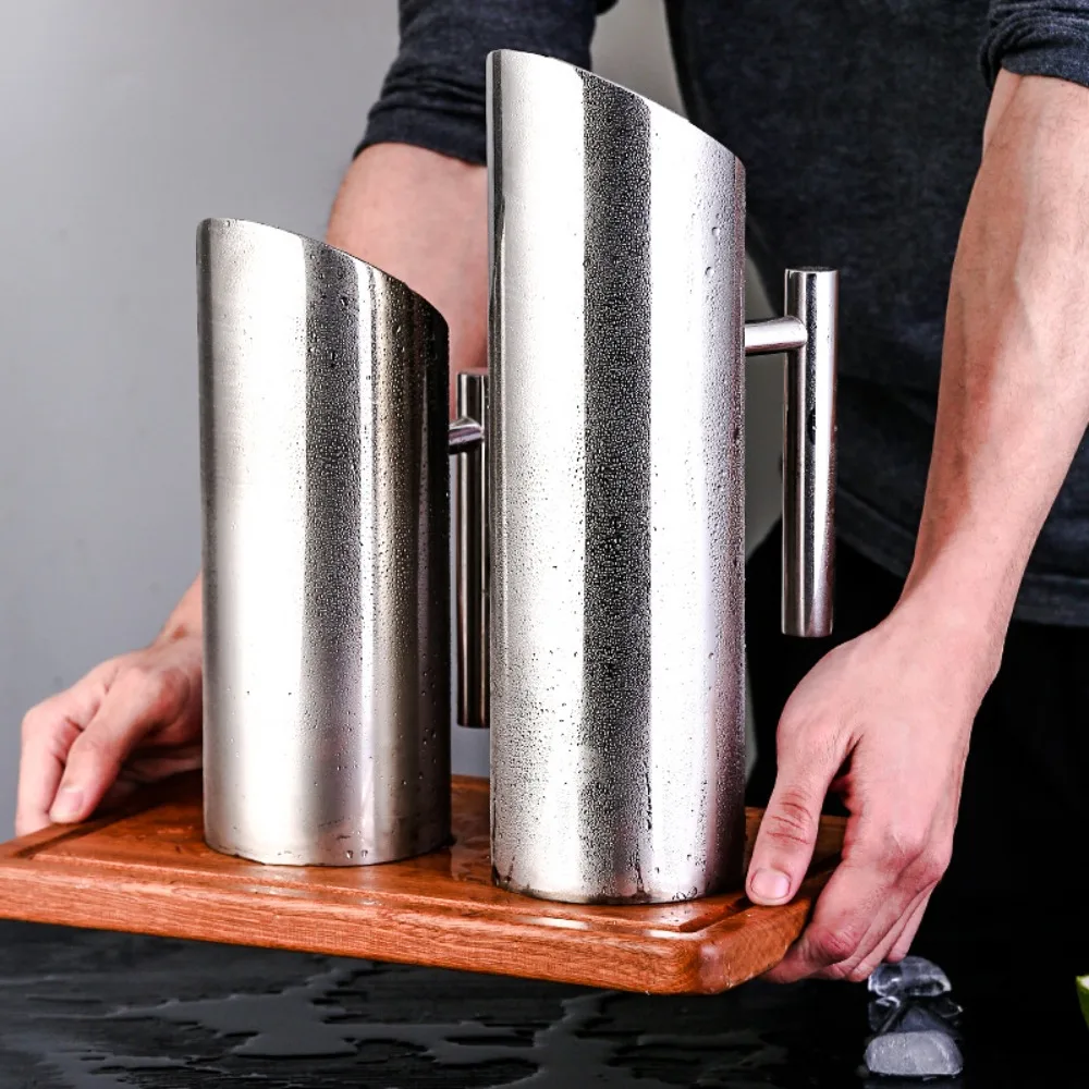 New Stainless Steel Cold Water Jug Golden Freeze Juice Kettle Ice Drinks Pitchers Bar Containers
New Stainless Steel Cold Water Jug Golden Freeze Juice Kettle Ice Drinks Pitchers Bar Containers