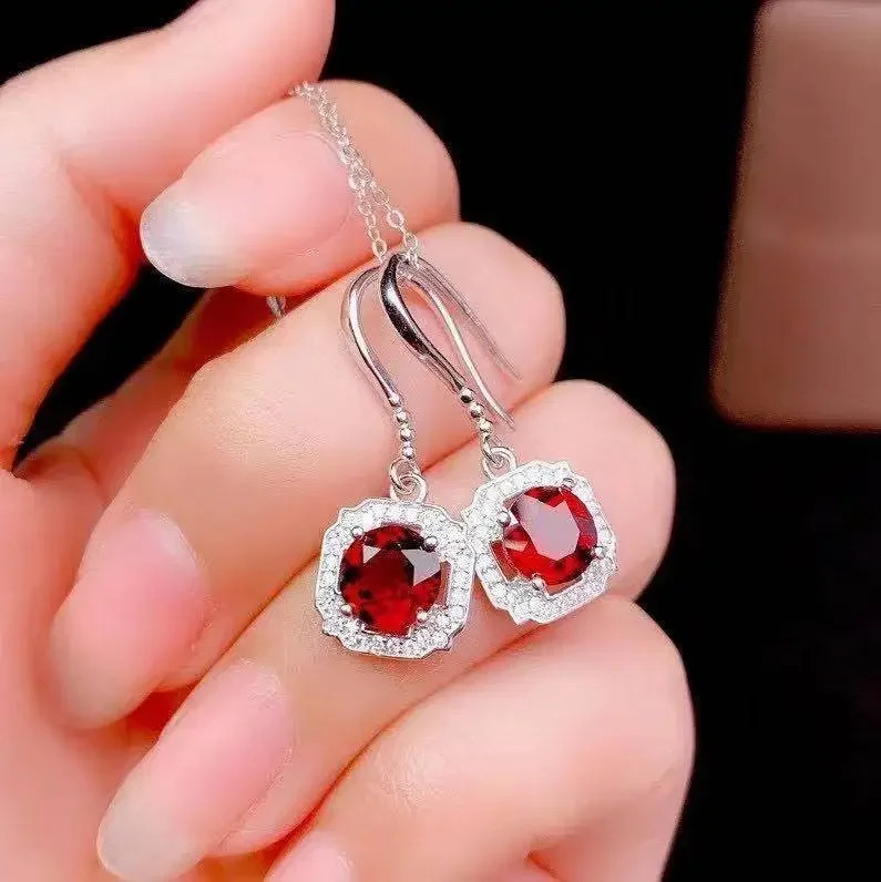 6mm VVS Grade Natural Garnet Drop Earrings for Daily Wear 925 Silver Garnet Jewelry Fashion Gemstone Earrings
6mm VVS Grade Natural Garnet Drop Earrings for Daily Wear 925 Silver Garnet Jewelry Fashion Gemstone Earrings