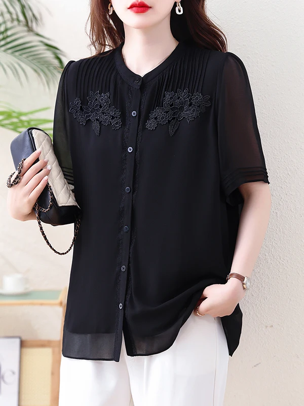 Elegant Black Lace Embroidery Blouse Women's Loose Chiffon Shirt Summer 2026 Fashionable Casual Style Button Detail Slimming
Elegant Black Lace Embroidery Blouse Women's Loose Chiffon Shirt Summer 2026 Fashionable Casual Style Button Detail Slimming