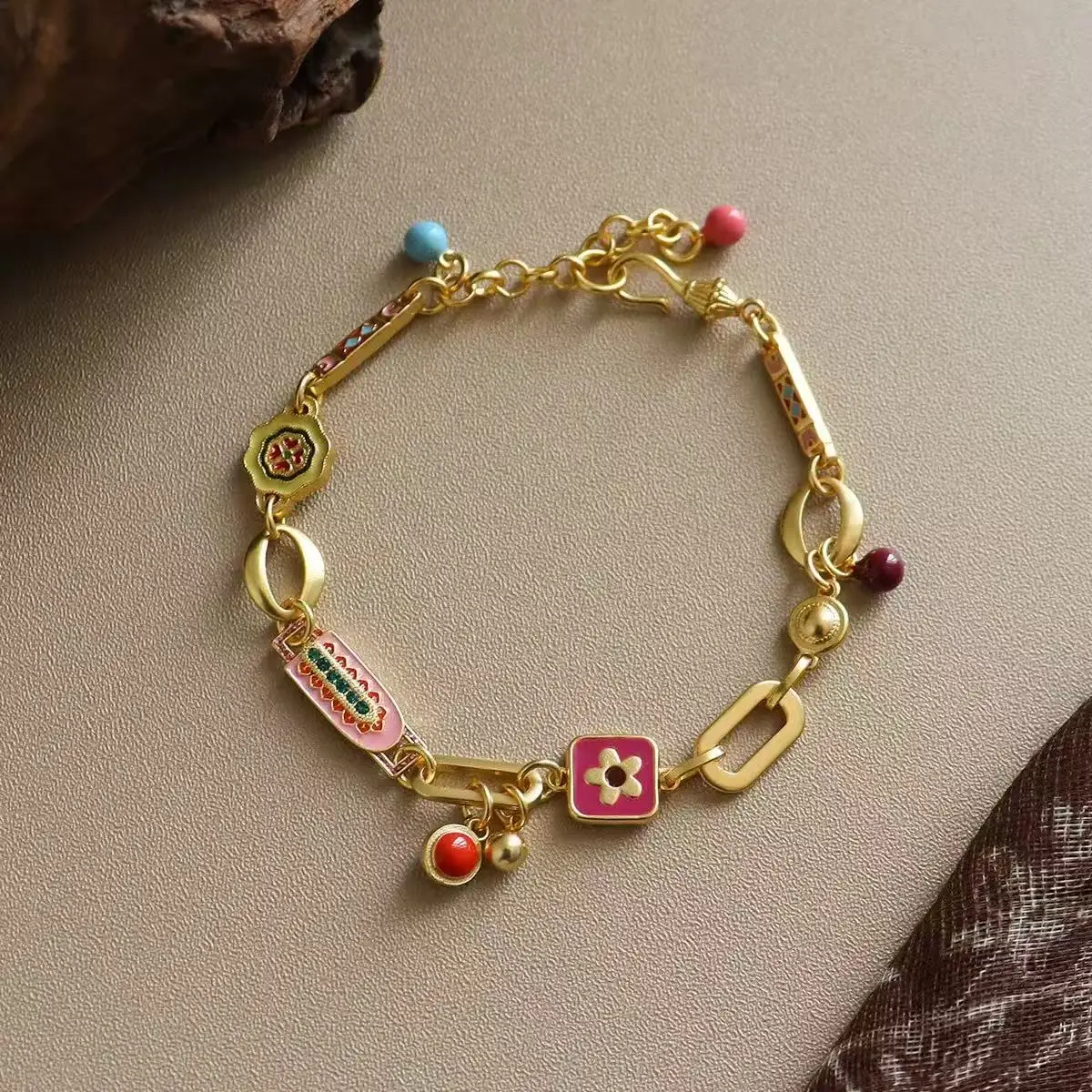 Geometric Charms Linked Chain&Link Bracelets Women Fashion Gold Color Enamel Flower Wrap Wristband Female Bracelets&Bangles Jewe
Geometric Charms Linked Chain&Link Bracelets Women Fashion Gold Color Enamel Flower Wrap Wristband Female Bracelets&Bangles Jewe