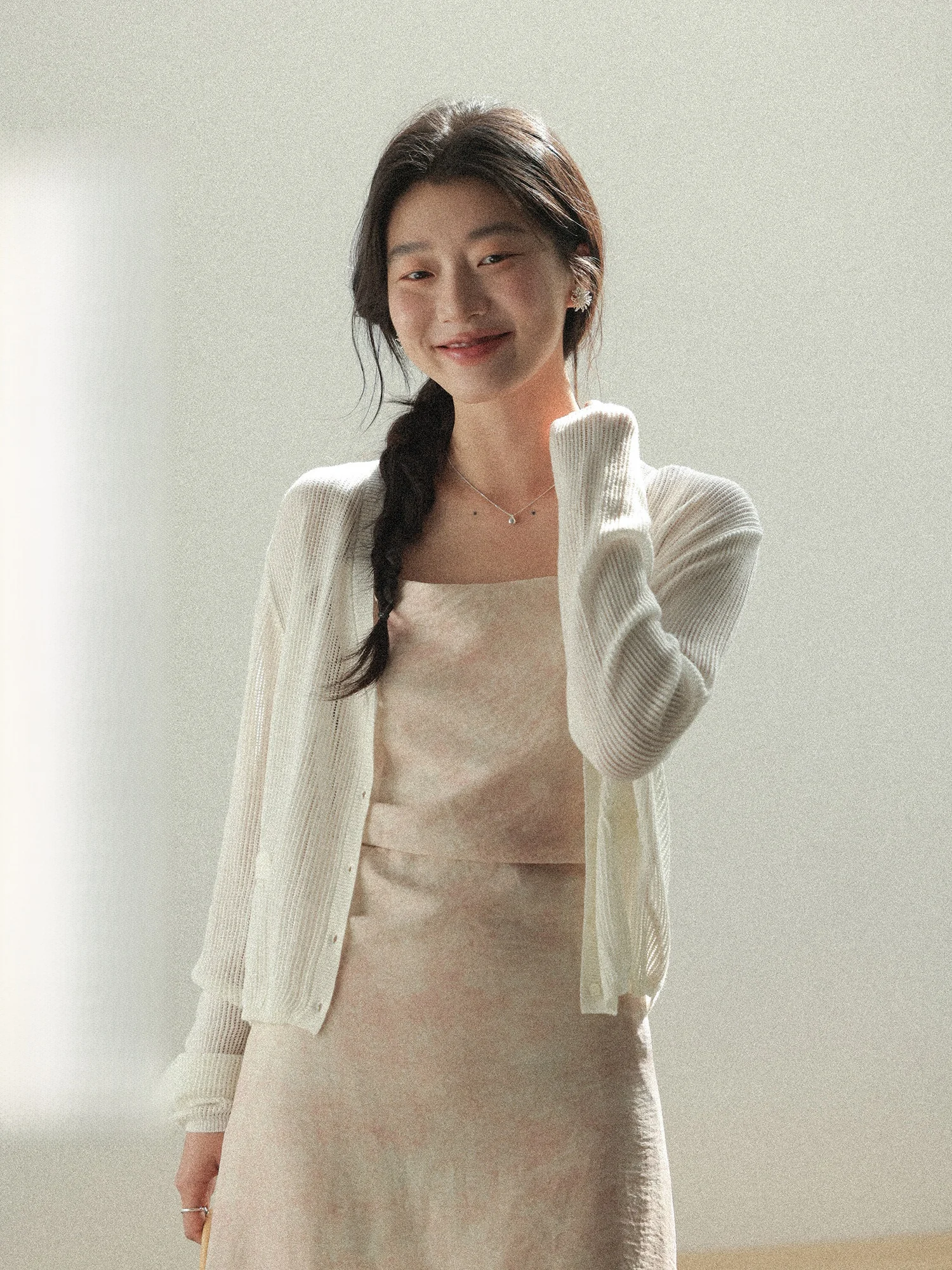White Thin Knitted Open Cardigan Women's Summer New Korean Style Beautiful Matching Strap Dress Outerwear Sun Protection Top
White Thin Knitted Open Cardigan Women's Summer New Korean Style Beautiful Matching Strap Dress Outerwear Sun Protection Top