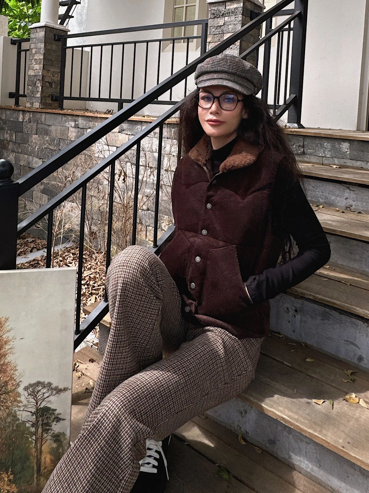 Retro American Style Duck down Vest Warm Fleece Collar Corduroy Close-Fitting Coffee Color Women's Vest Fashionable Outerwear
Retro American Style Duck down Vest Warm Fleece Collar Corduroy Close-Fitting Coffee Color Women's Vest Fashionable Outerwear