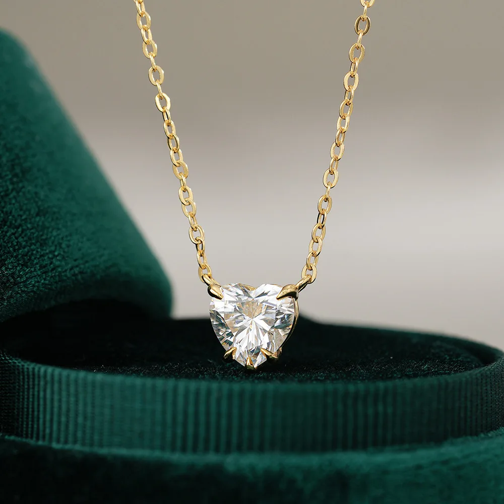 Luxury 100% Real 18k Gold Heart-shaped love pendant lady moissanite pendant necklace
Luxury 100% Real 18k Gold Heart-shaped love pendant lady moissanite pendant necklace