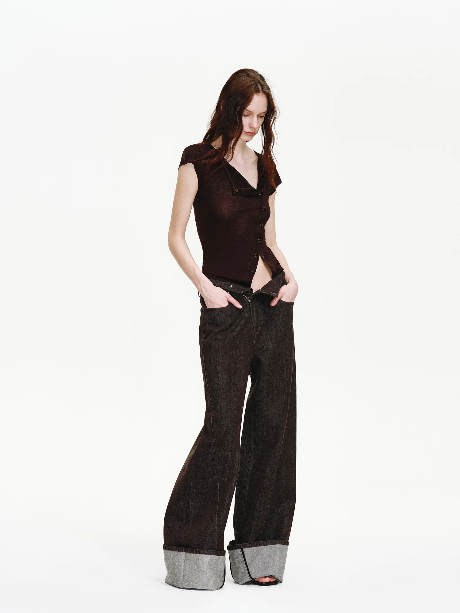 Vintage Workwear Original Cowhide Texture Cotton Double Wear Waist Contrast Color Flip High Waist Flared Jeans Women
Vintage Workwear Original Cowhide Texture Cotton Double Wear Waist Contrast Color Flip High Waist Flared Jeans Women