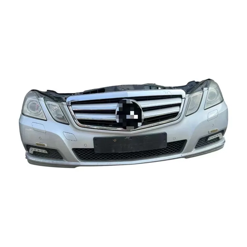 Suitable for E-class new old E260E30E400L new W212 w211 front bumper headlights surrounded.
Suitable for E-class new old E260E30E400L new W212 w211 front bumper headlights surrounded.