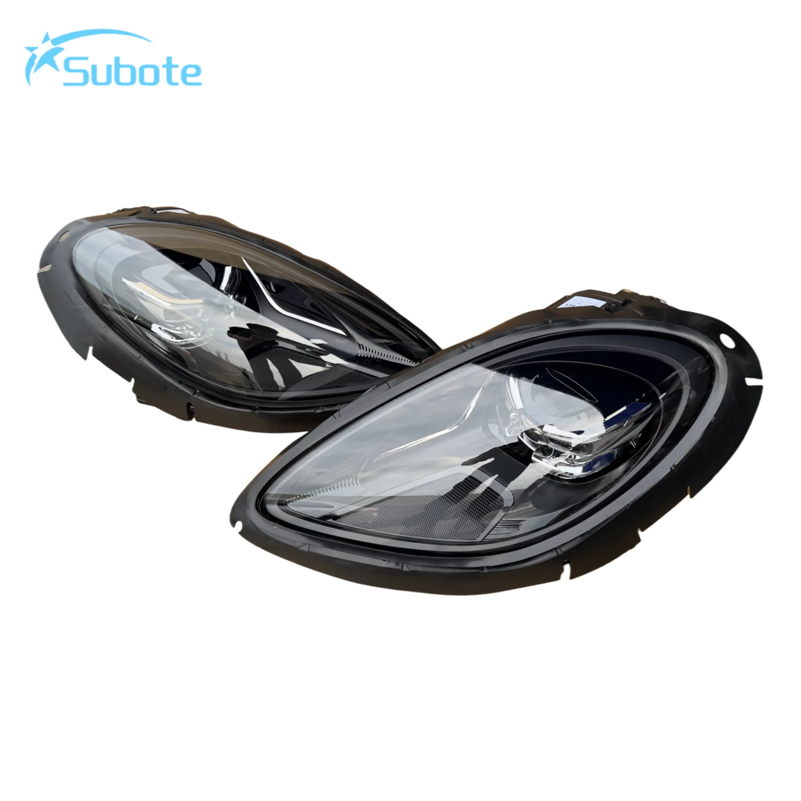Hot Selling Original Second Hand LED Headlights Suitable for Plug and Play
Hot Selling Original Second Hand LED Headlights Suitable for Plug and Play