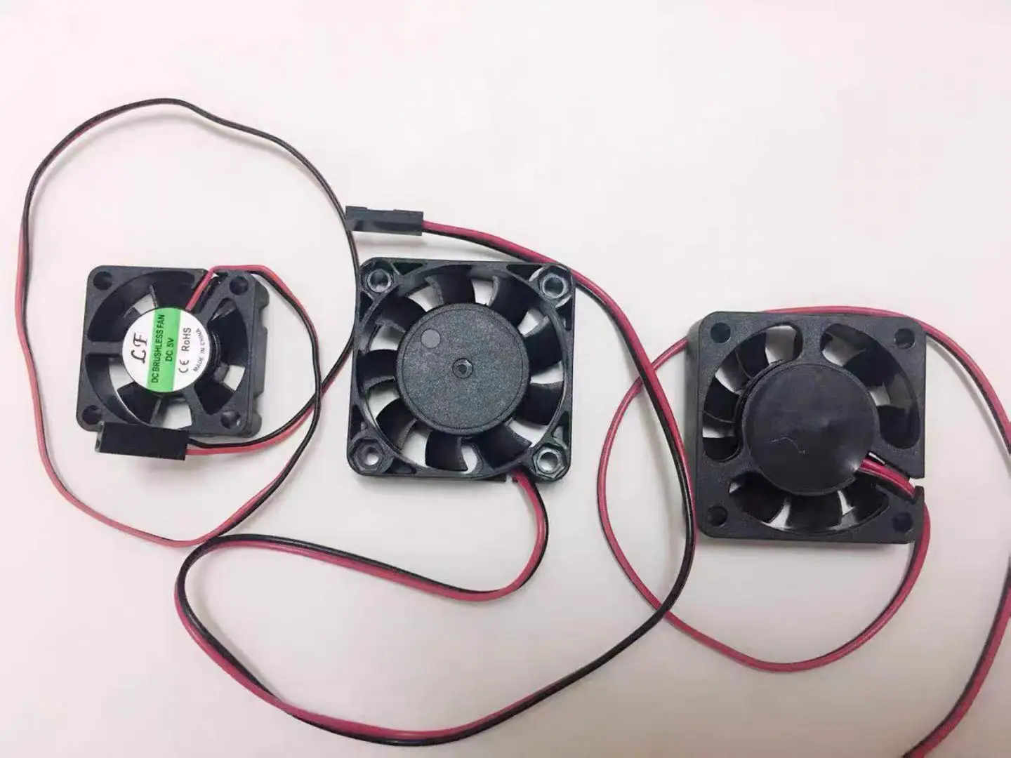 Haoying 25x25 30x30 40x40 5V heat dissipation small fan suitable for all 1/8 1/10 model car RC parts
Haoying 25x25 30x30 40x40 5V heat dissipation small fan suitable for all 1/8 1/10 model car RC parts