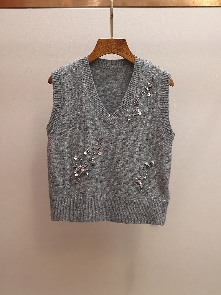 Shiny Sequin V-Neck Knitted Sweater Vest Women's Slim Fit Fashionable Top Inner Wear Casual Style Polyester Fiber Short Length
Shiny Sequin V-Neck Knitted Sweater Vest Women's Slim Fit Fashionable Top Inner Wear Casual Style Polyester Fiber Short Length