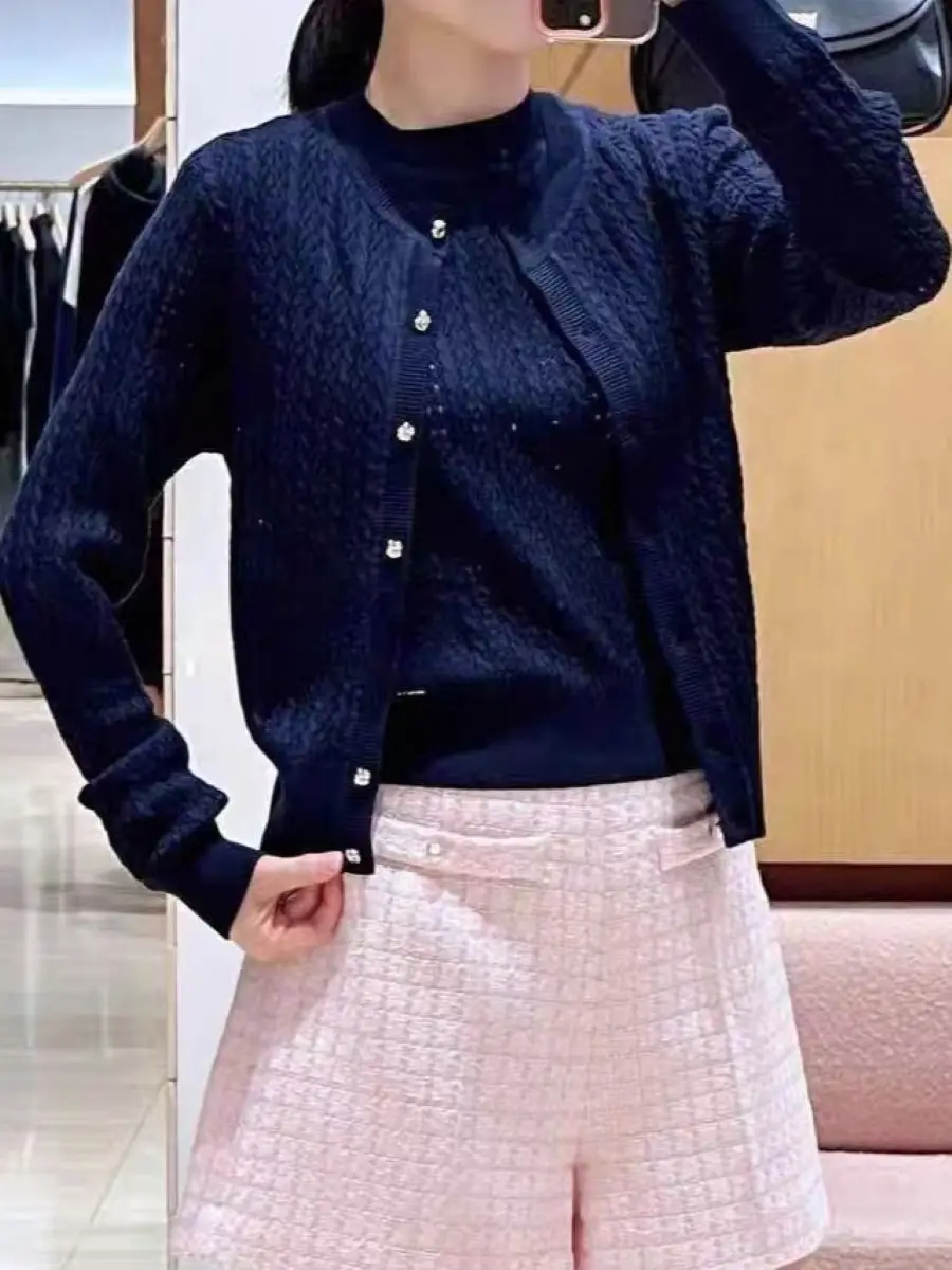 2026 New Women Twisted Hollow Out Sweater O-Neck Sleeveless Vest + Long Sleeve Single Breasted Casual Knitted Cardigan
2026 New Women Twisted Hollow Out Sweater O-Neck Sleeveless Vest + Long Sleeve Single Breasted Casual Knitted Cardigan