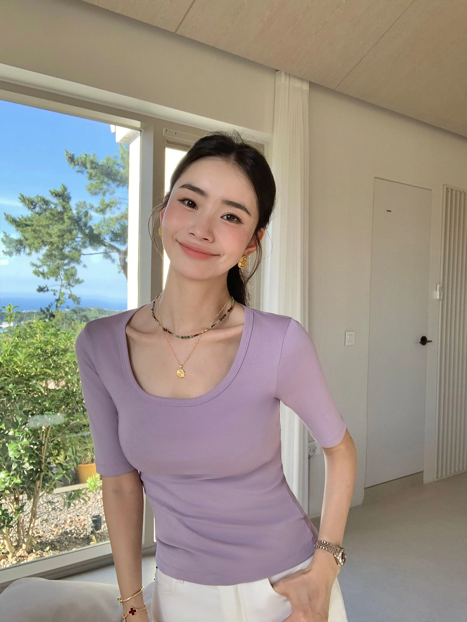 Pusumede Slim Fit Knitted Short Sleeve T-Shirt Women's Thin Casual Style Square Collar Top Breathable Summer Fashion
Pusumede Slim Fit Knitted Short Sleeve T-Shirt Women's Thin Casual Style Square Collar Top Breathable Summer Fashion