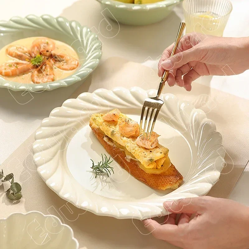 Посуда в скандинавском стиле, обеденная тарелка, дизайнерские керамические тарелки кремового цвета, роскошные обеденные тарелки, современные стили, запеченная посуда
Посуда в скандинавском стиле, обеденная тарелка, дизайнерские керамические тарелки кремового цвета, роскошные обеденные тарелки, современные стили, запеченная посуда