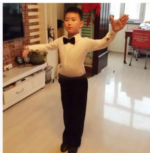 Boys Professional Latin Dance Costumes Shirt Pants for Kids Competition Shows Salsa Ballroom Dancing Clothes Wear Outfits
Boys Professional Latin Dance Costumes Shirt Pants for Kids Competition Shows Salsa Ballroom Dancing Clothes Wear Outfits