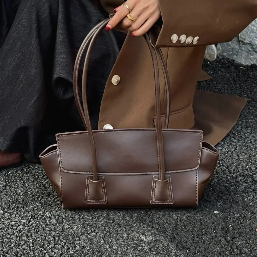 Genuine Grade Leather Women's Shoulder Bags Luxury Designer Brand Ladeis Underarm Bag Cowhide Female Fashon Handbag New Quality
Genuine Grade Leather Women's Shoulder Bags Luxury Designer Brand Ladeis Underarm Bag Cowhide Female Fashon Handbag New Quality