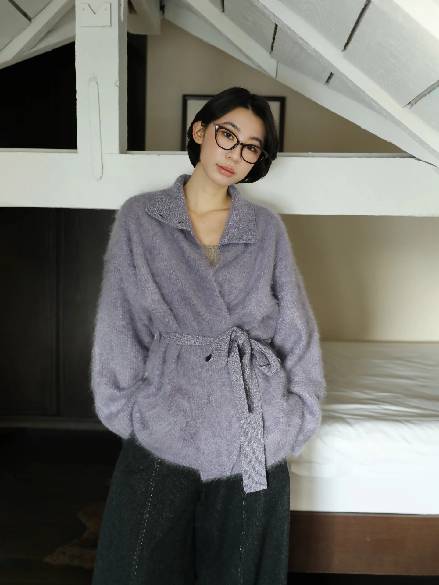 Зимний вязаный кардиган с высоким воротником, пушистый, мягкий, женский, с длинными рукавами, повседневный, тонкий, стандартного кроя
Зимний вязаный кардиган с высоким воротником, пушистый, мягкий, женский, с длинными рукавами, повседневный, тонкий, стандартного кроя