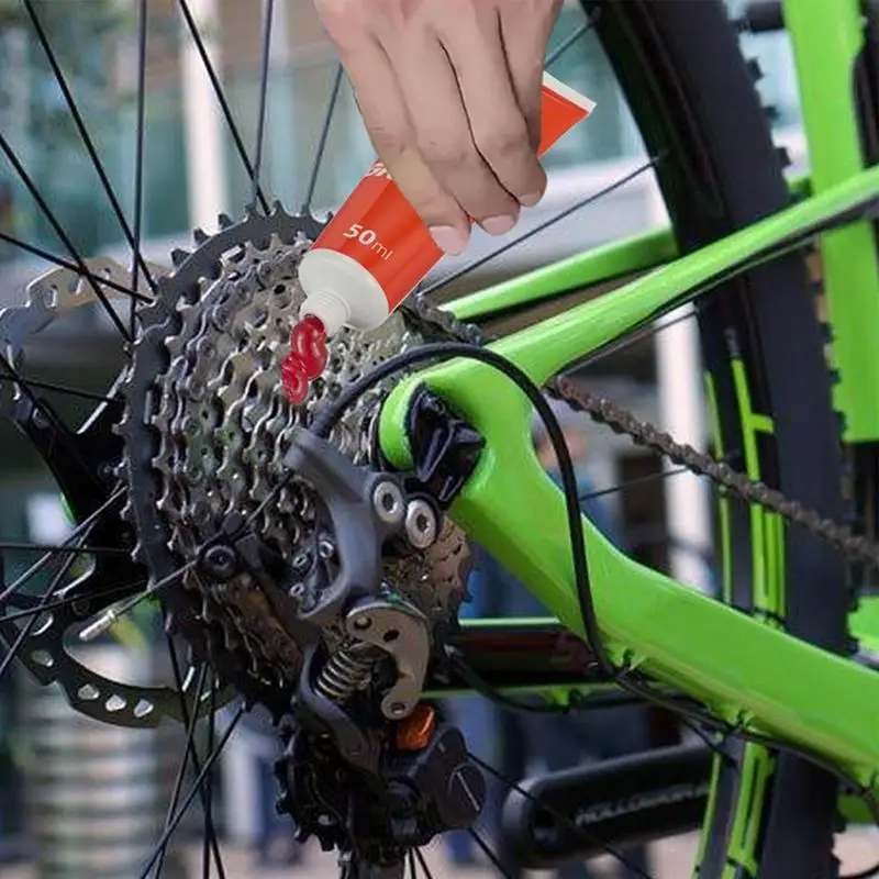 Bicycle Chain Oil 50ml Waterproof Bicycle Grease for Door Hinge Multifunctional Long Lasting Professional Bicycle Maintenance
Bicycle Chain Oil 50ml Waterproof Bicycle Grease for Door Hinge Multifunctional Long Lasting Professional Bicycle Maintenance