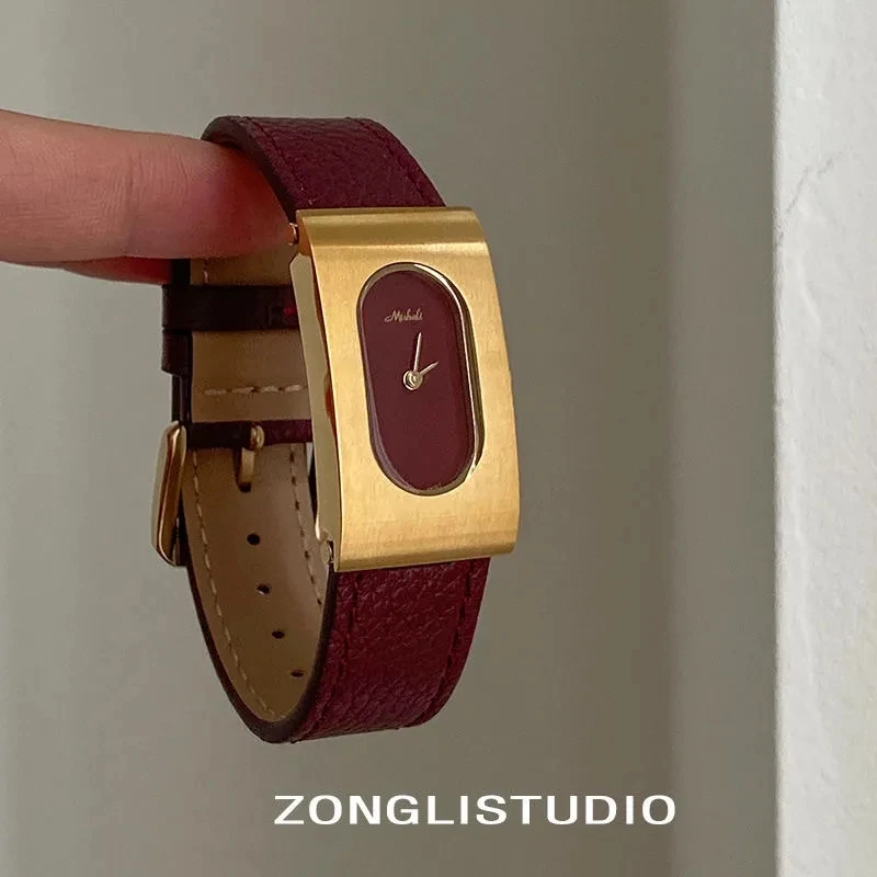 Genuine Leather Strap 2025 New Stainless Steel Women's Watch Retro Watch Roman Numeral Accessible Luxury
Genuine Leather Strap 2025 New Stainless Steel Women's Watch Retro Watch Roman Numeral Accessible Luxury